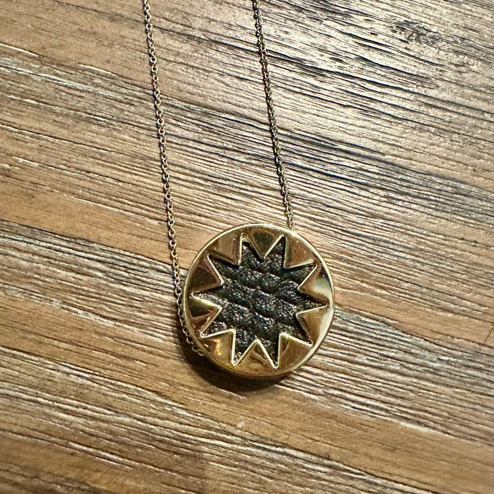 House of Harlow Gold Starburst Pendant Necklace